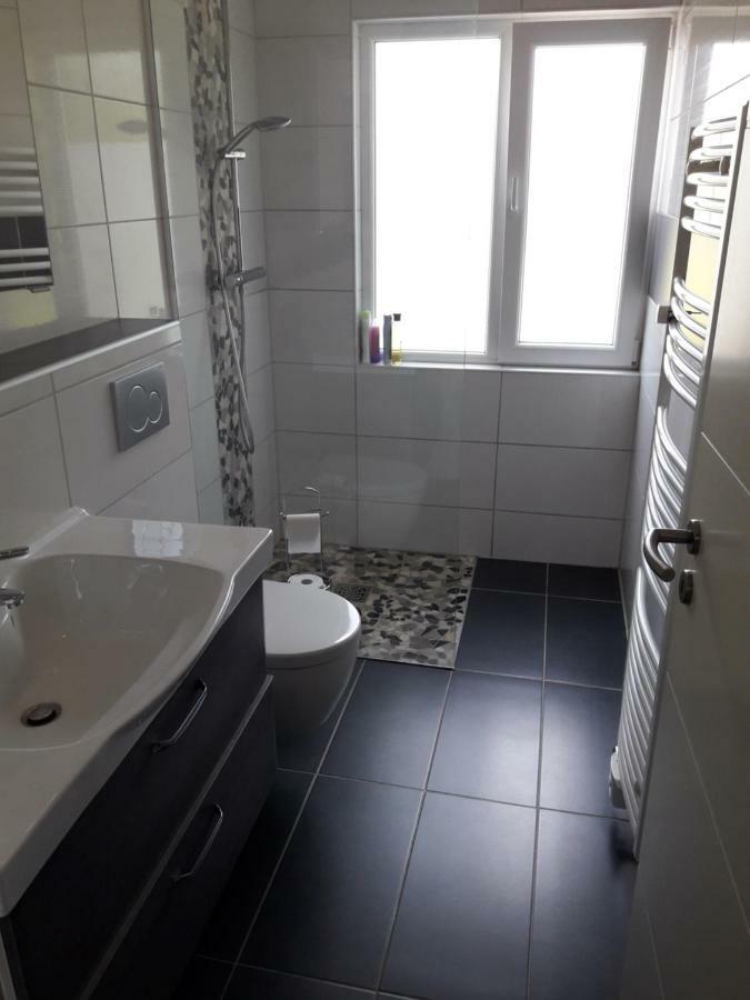 Lieblingsmensch Oberhausen Mit Terrasse Apartment Bagian luar foto
